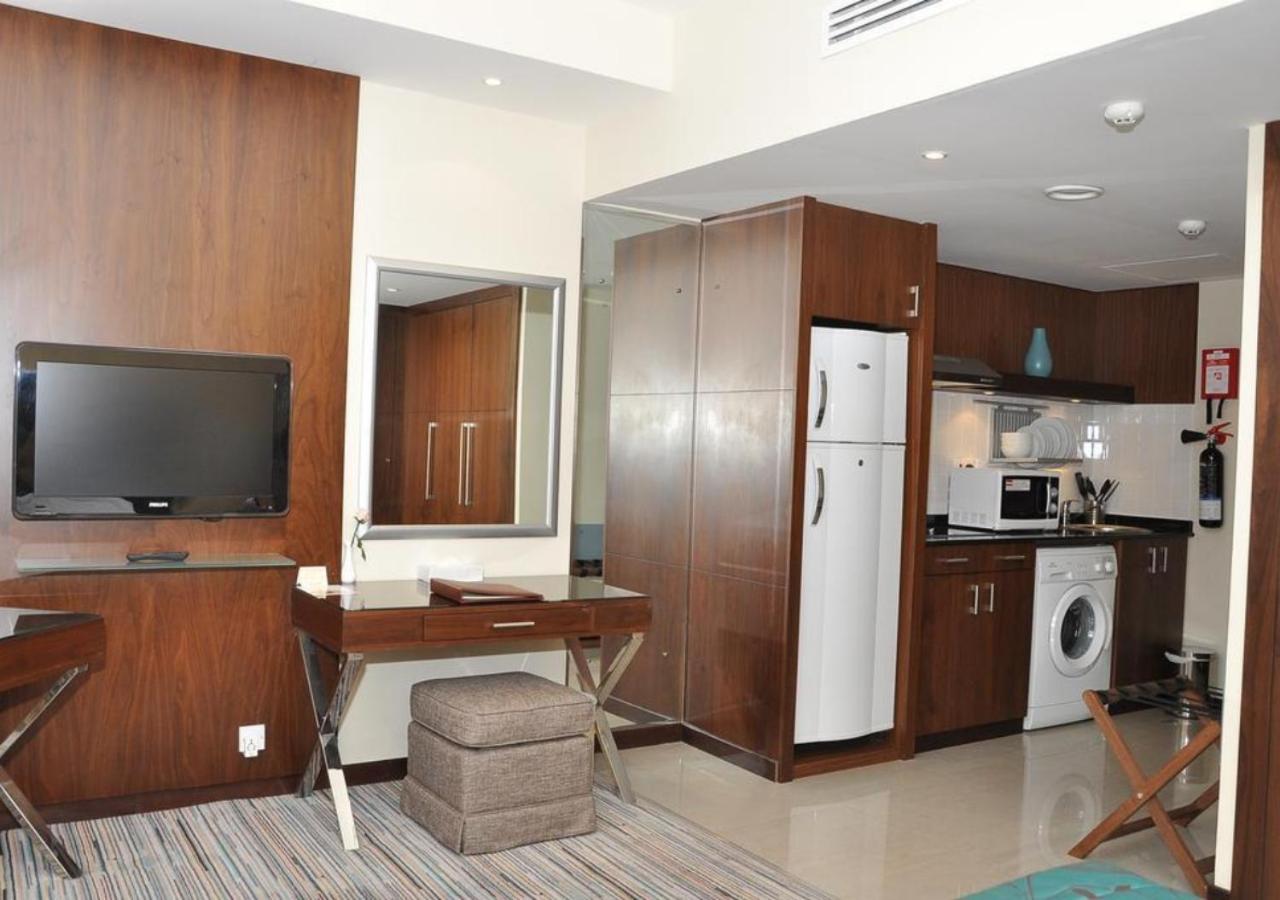 Phoenix Plaza Hotel Apartments Abu Dhabi Ngoại thất bức ảnh