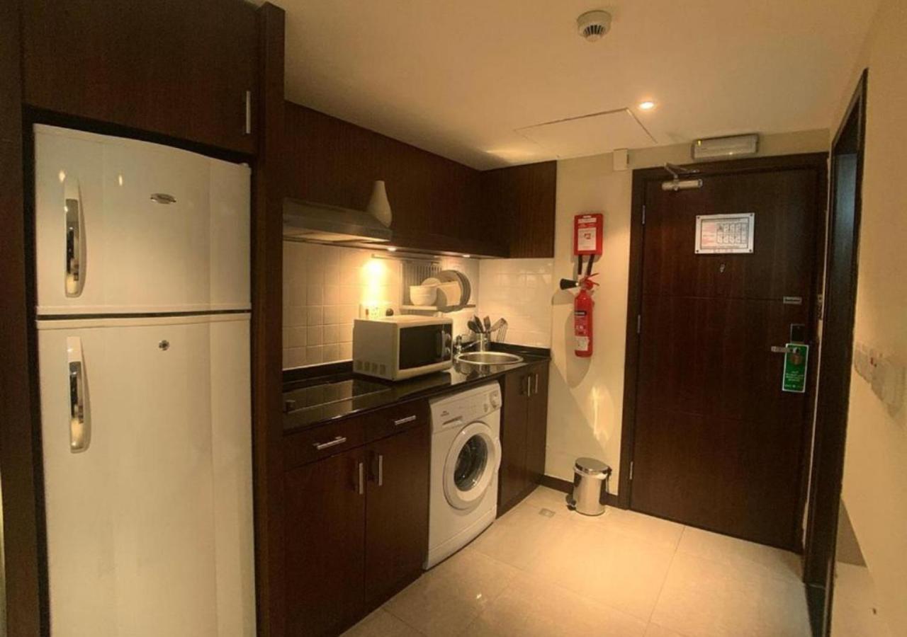 Phoenix Plaza Hotel Apartments Abu Dhabi Ngoại thất bức ảnh