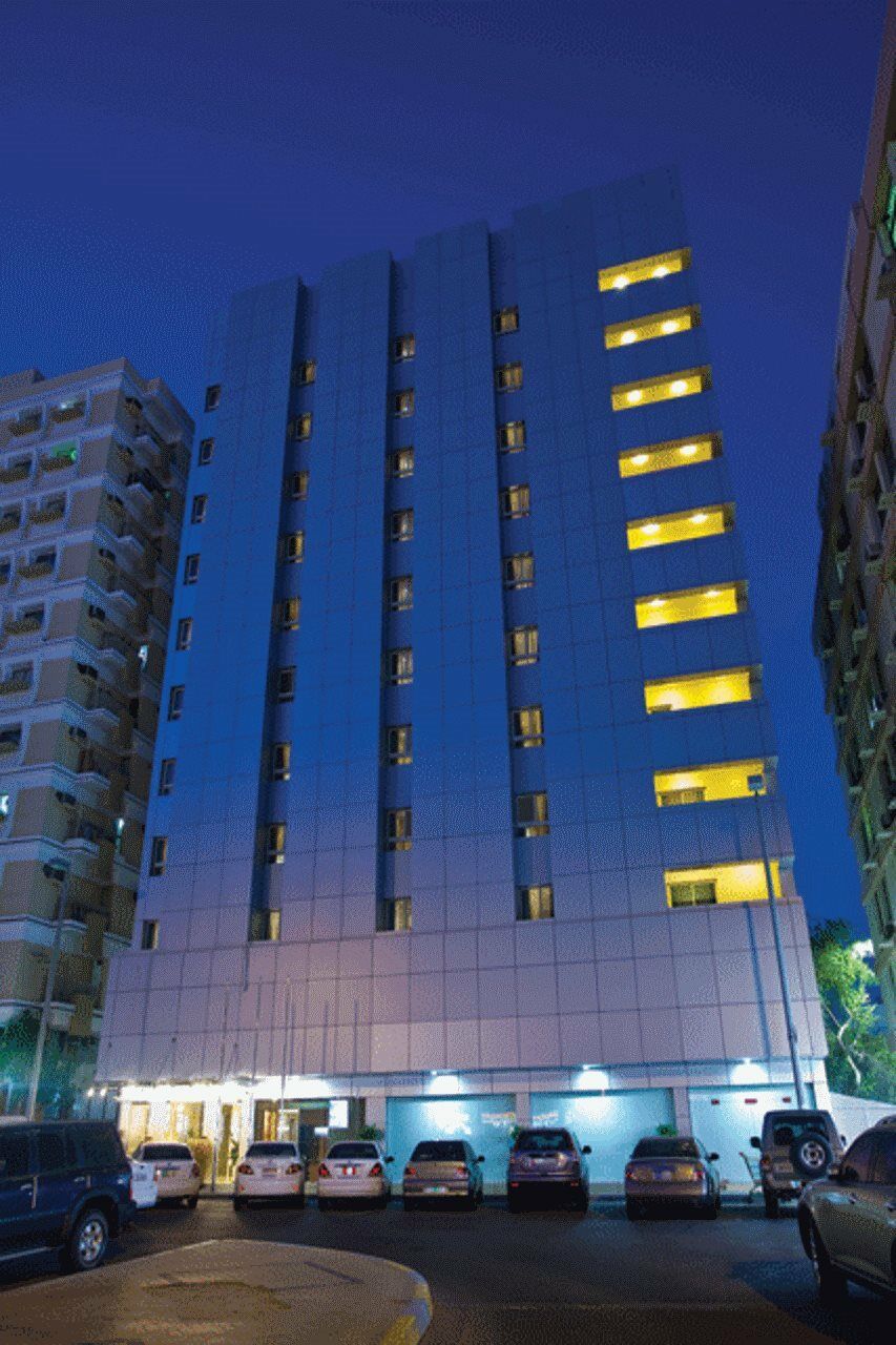 Phoenix Plaza Hotel Apartments Abu Dhabi Ngoại thất bức ảnh